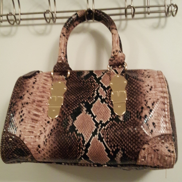 Trendy snake patterned Aldo handbag - Picture 1 of 4